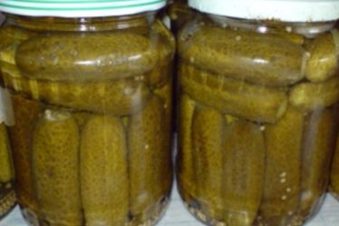 christmas pickles in jars